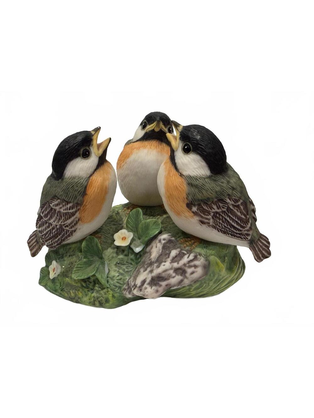 Franklin Mint “Conversation” Chickadee Figurine – Peter Barrett – 1985